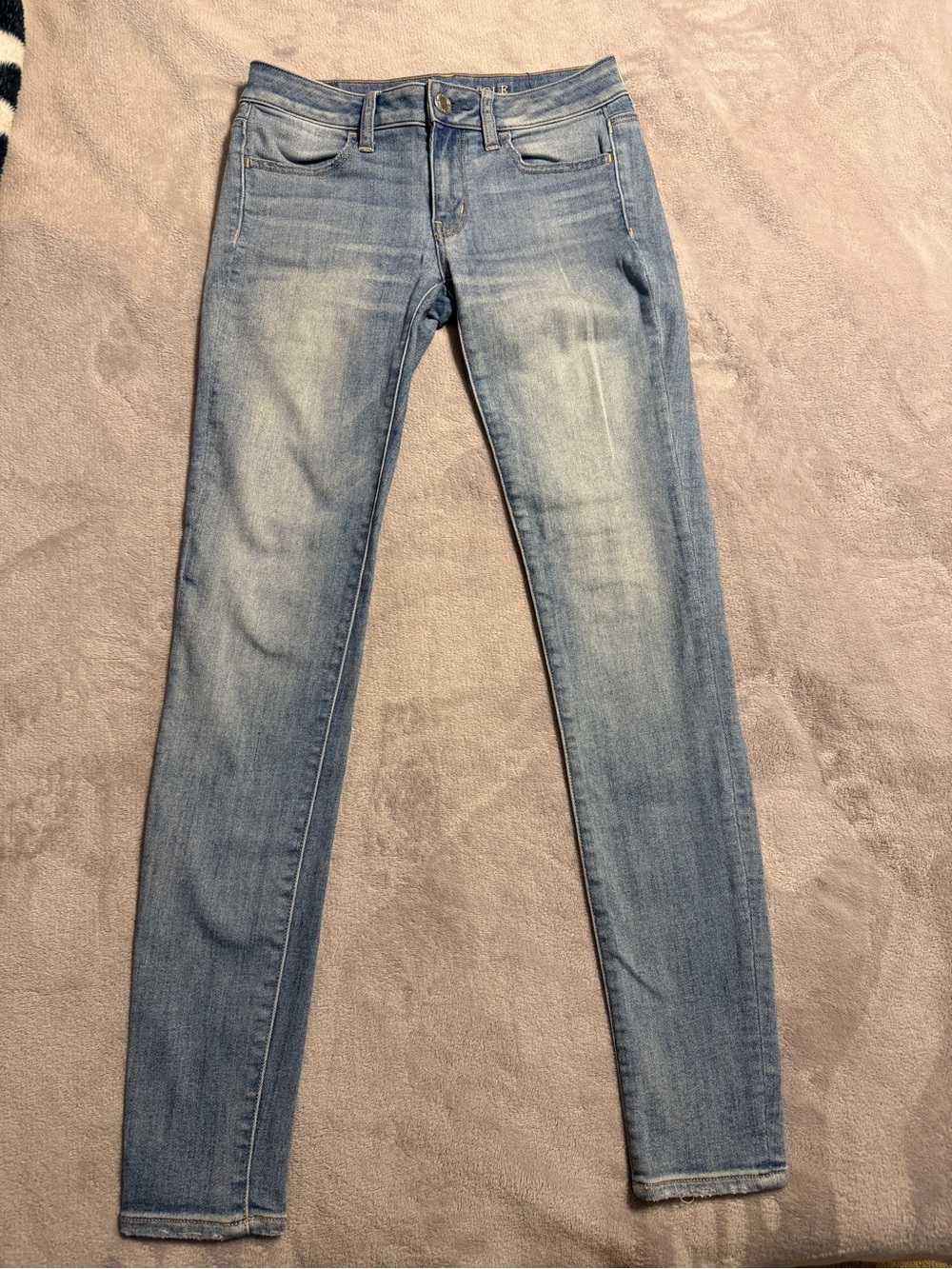 American Eagle Outfitters Light Wash Skinny Jeans